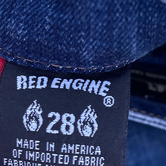 Red Engine Viper Hip Slimming Capris - Size 28 Preowned casual - Picture 4 of 6